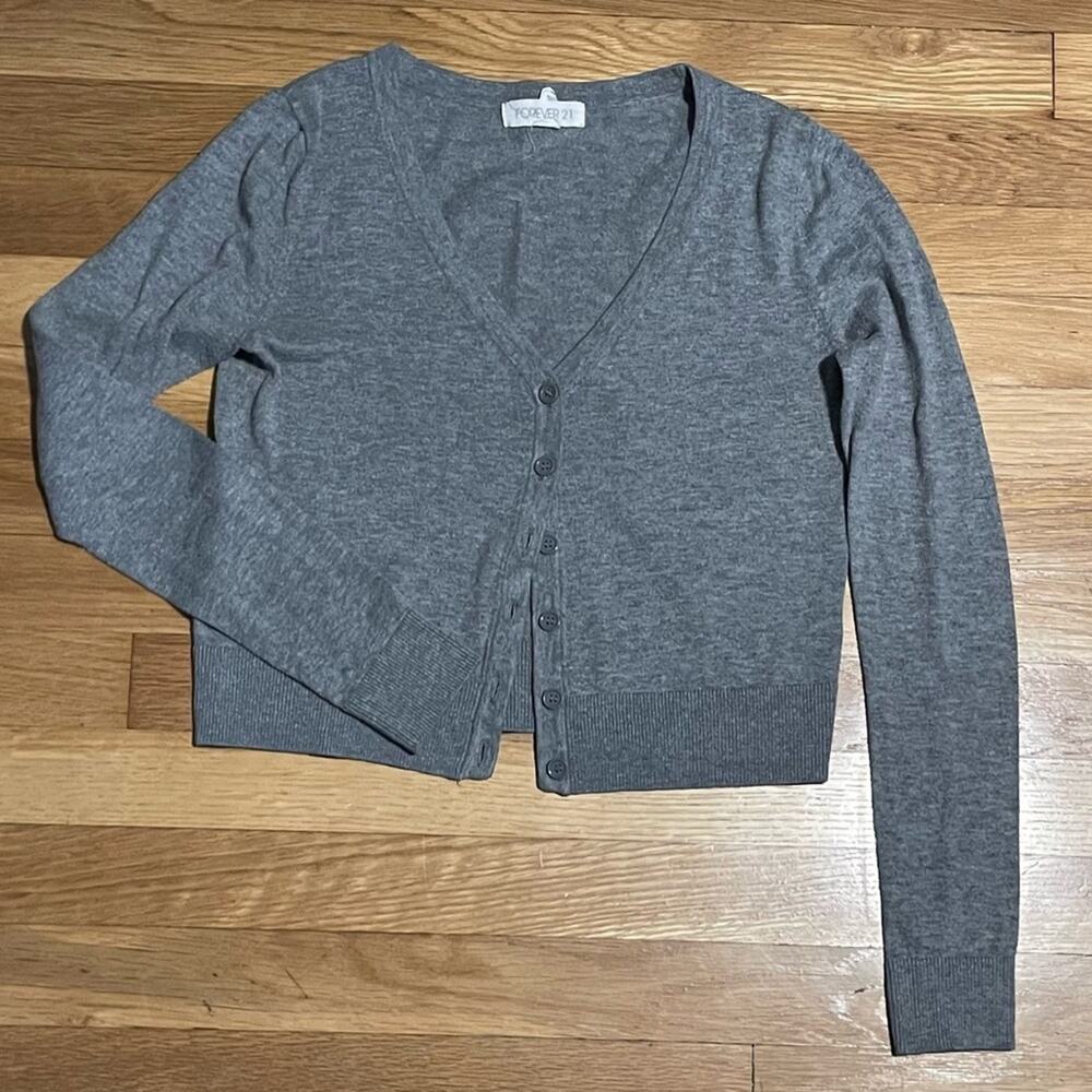 3/$30 || Forever 21 Gray Button-Down Cardigan - Size S